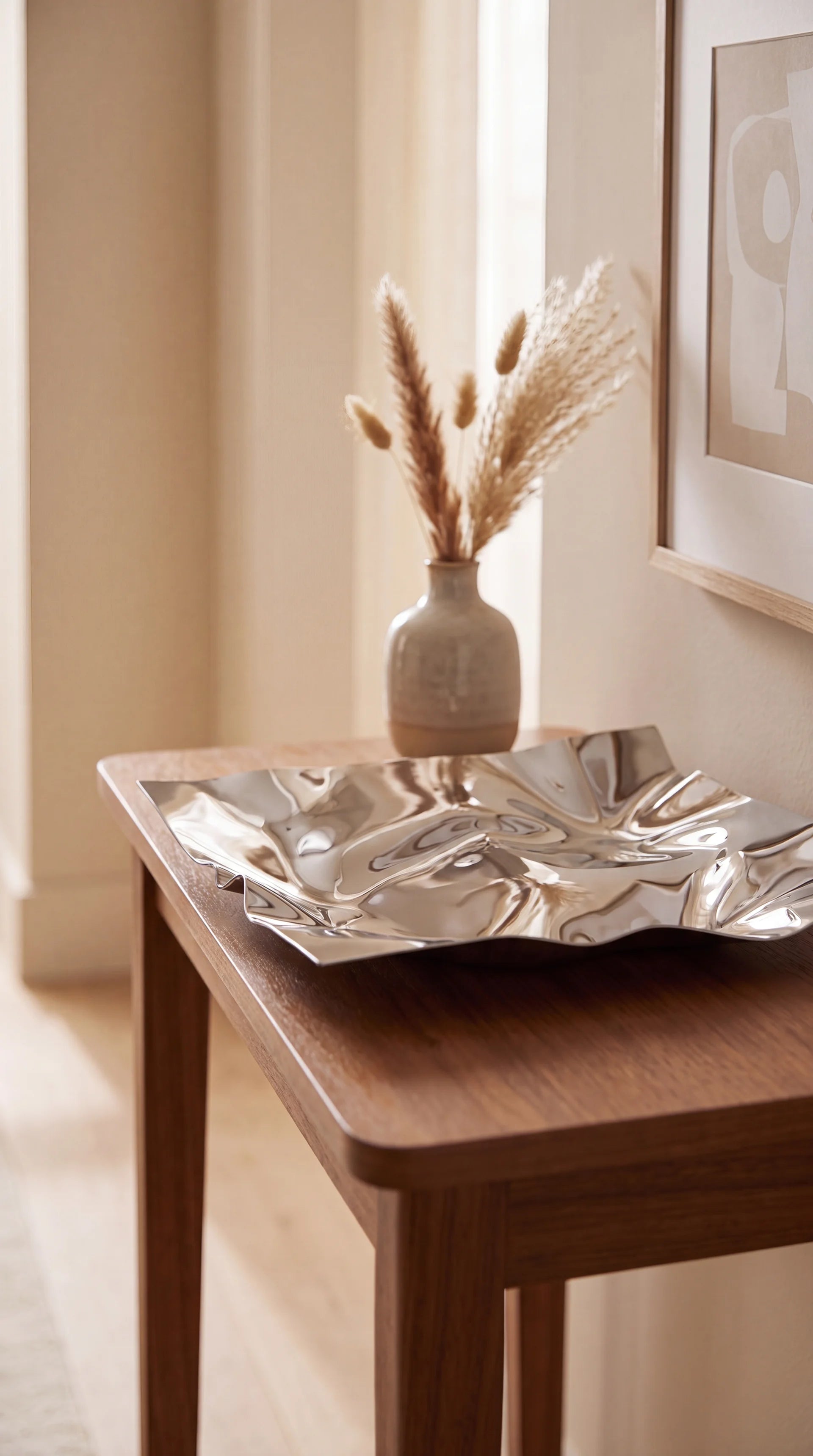 Wavy Mirror Catch-All Tray